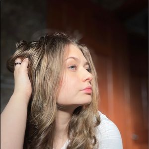 Meet your Posher, Jasmina